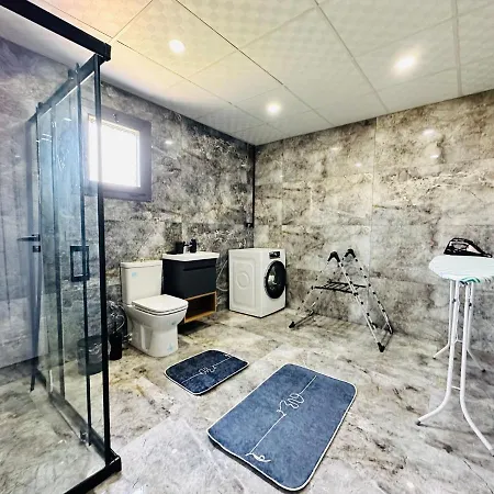 Hotel Davutlarda 4+1 Oezel Bahceli Kiralik Lueks Kusadası